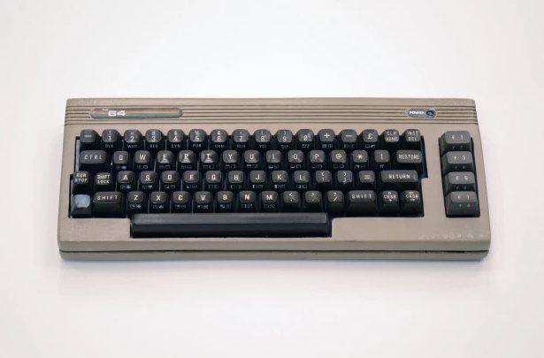 Vuelve el Commodore 64 (o al menos eso es lo que pretende esta campaña)