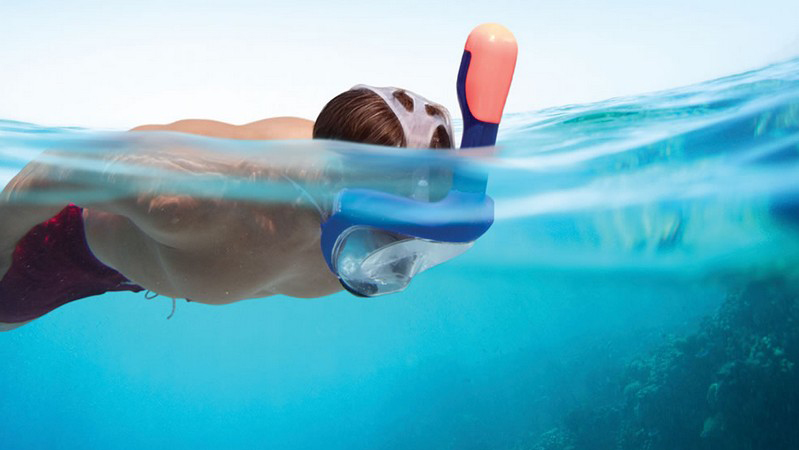 Máscara para ver y respirar bajo el agua con más comodidad