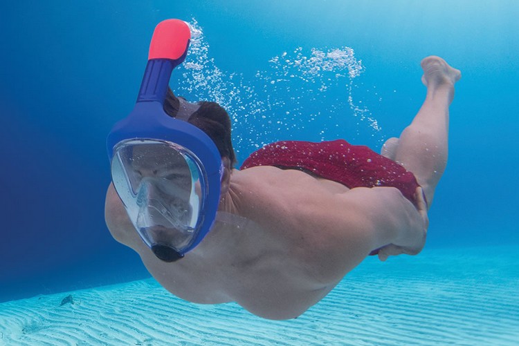 Máscara para ver y respirar bajo el agua con más comodidad