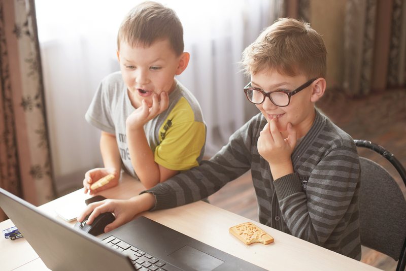 Cómo enseñar a los niños a usar Internet con seguridad