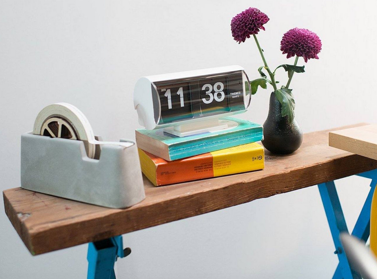 Reloj giratorio analógico para tu escritorio