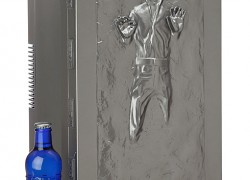 Nevera portátil con Han Solo congelado en carbonita