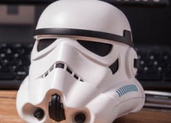 Un altavoz en forma de soldado imperial de Star Wars