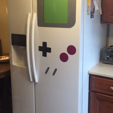 Decora tu nevera como un Game Boy