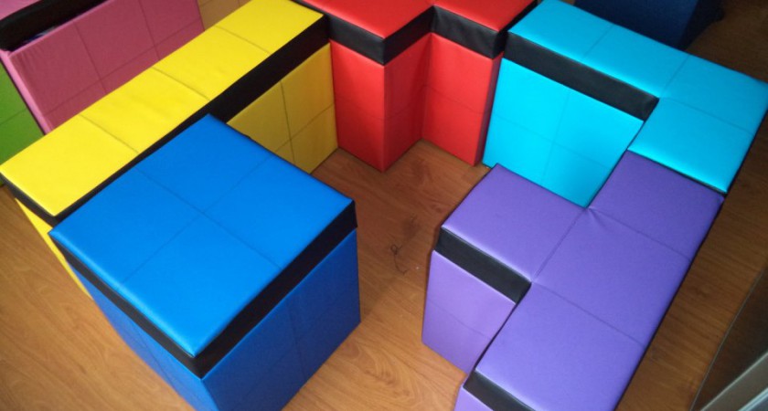 Bancos para tu casa en forma de piezas de Tetris