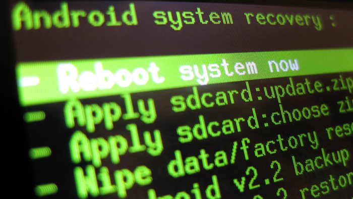 ¿Qué es rootear un Android? ¿Qué son las ROMs personalizadas?