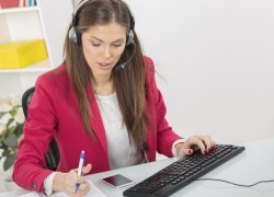 Ahora puedes dictar todos tus documentos a Google Docs