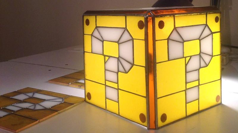 Estas vidrieras geek son tan bonitas que no podrás elegir sólo una