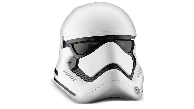Esta réplica del casco de un Stormtrooper de Star Wars es simplemente perfecta