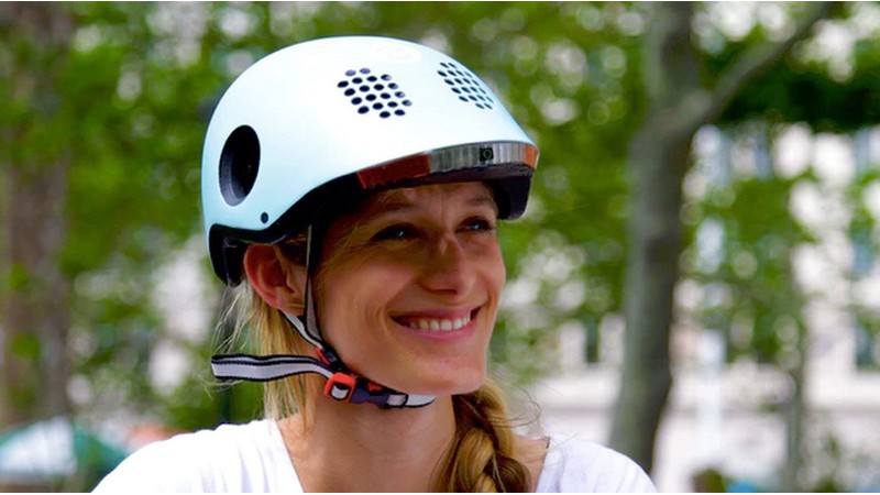 Classon: el casco inteligente que querrás tener si vas en bici