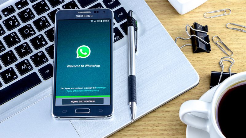 Cómo usar negritas, cursiva y tachado en WhatsApp