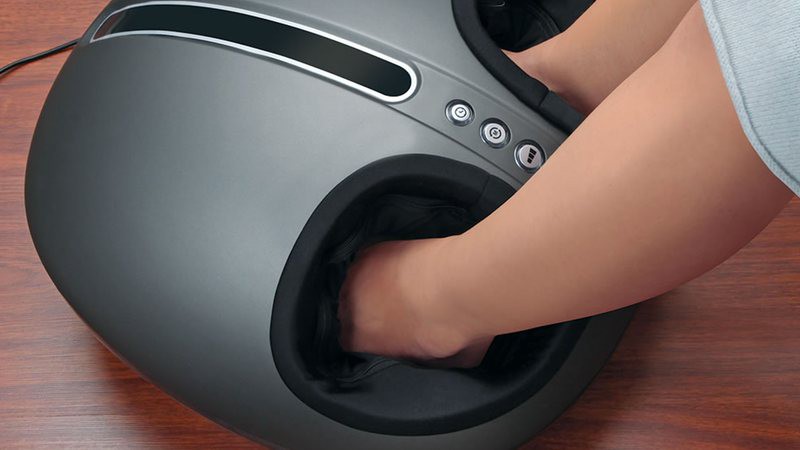 Relaja los pies al llegar a casa con este gadget para masajes