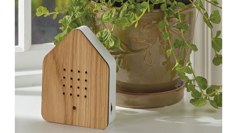 Escucha los pájaros en tu casa con este reproductor portátil activado por movimiento